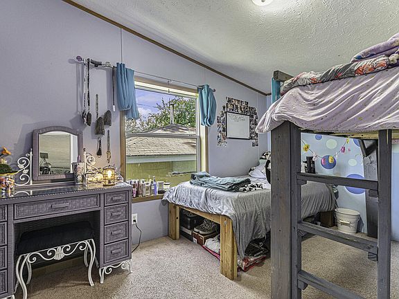 3rd image of 14566 N Red Bud Trl