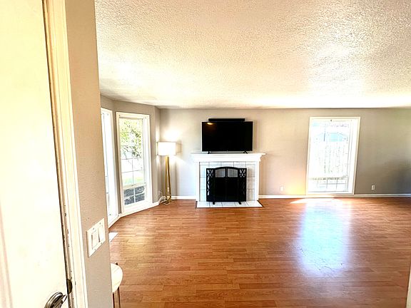 3rd image of 17024 SW Lynnly Way