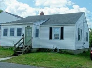 19 Tuttle Ave, Hampton, NH 03842
