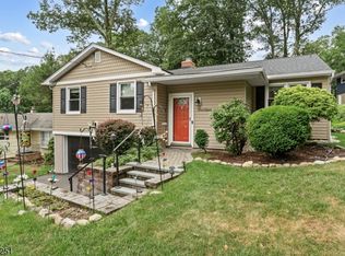 14 Mohawk Ave, Rockaway, NJ 07866