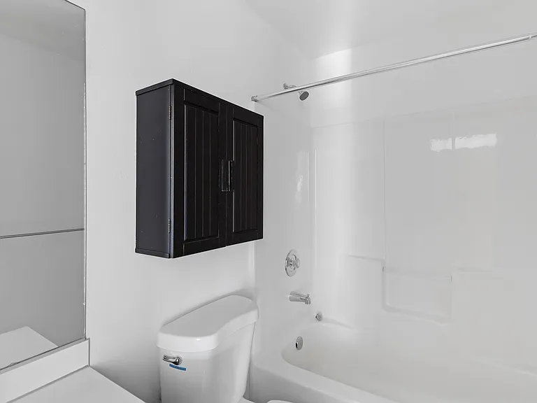 730 SE 8th Ave #H202 — Photo 7