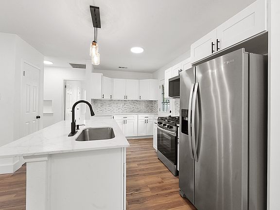 3rd image of 2114 Tisinger Ave
