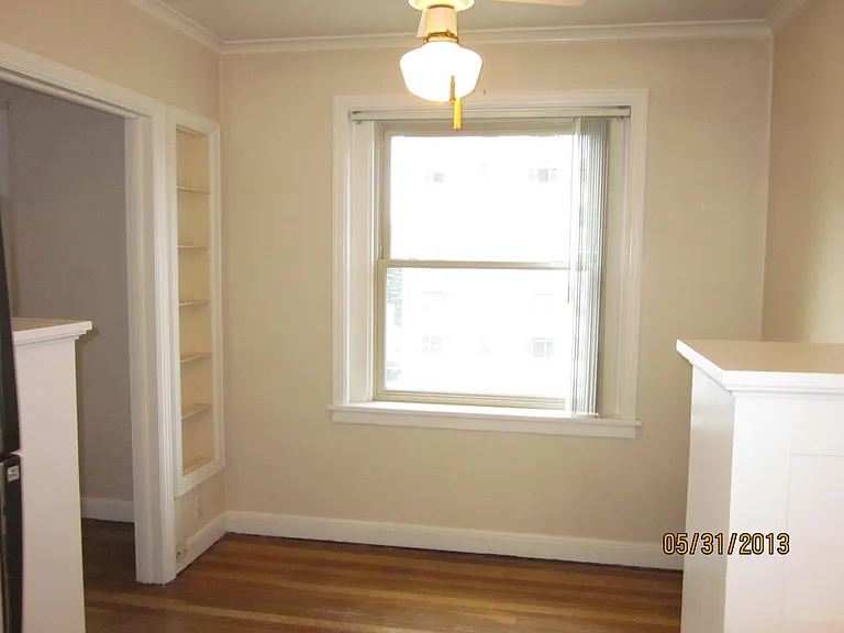 704 W 6th Ave #202 — Photo 8