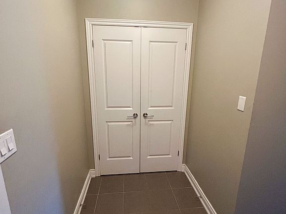 3rd image of 281 Woodbridge Ave #312