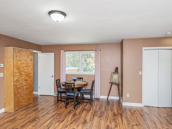 5th image of 410 Pinnacle Dr #B