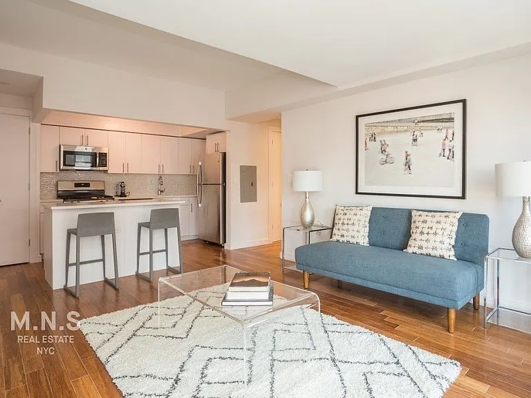 27 Albany Ave #708 — Photo 3
