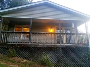1367 King David Dr, Linden, VA 22642