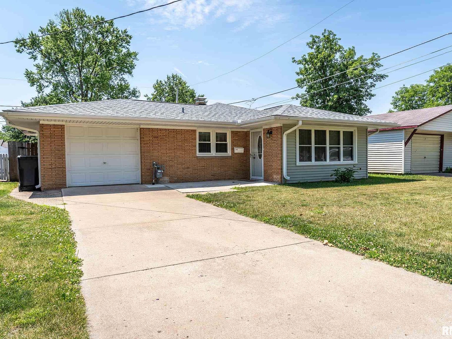 1302 Illinois St, Pekin, IL 61554 Zillow