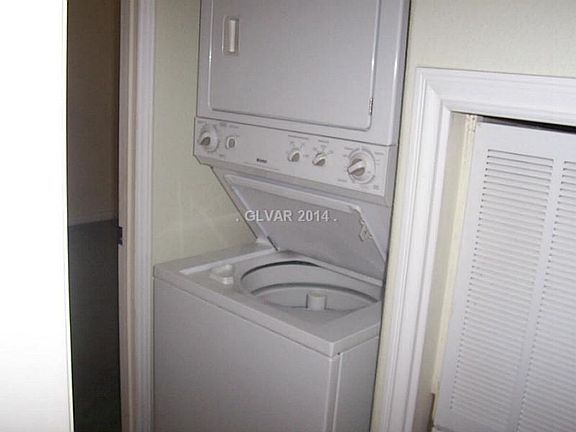 4th image of 301 Montecito Dr