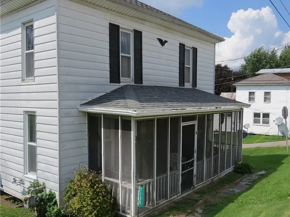 7135 Germano Rd, Carrollton, OH 44615