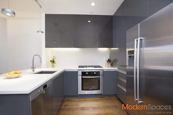 Sold by Modern Spaces | media 3