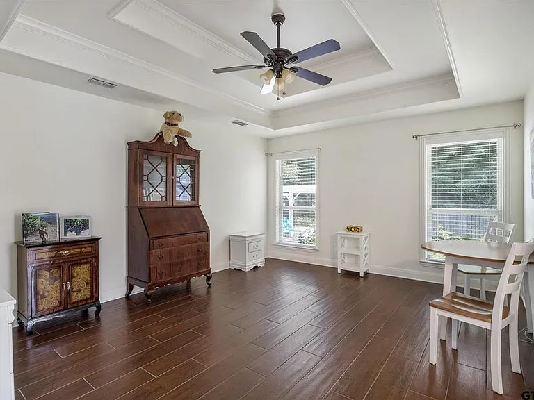 19503 Sara Ln — Photo 12