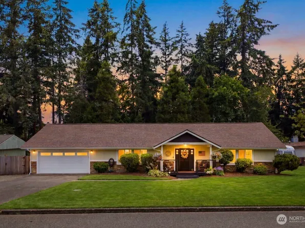 6106 Hillcrest Drive SW, Lakewood, WA 98499