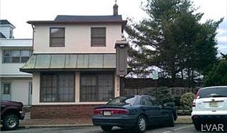 1st image of 1614 Washington St