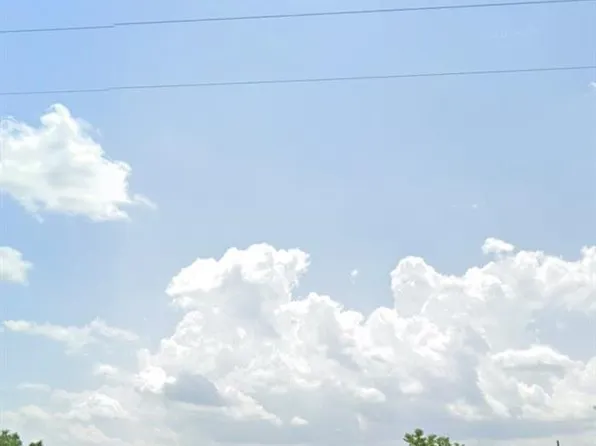 14153 Hamshire Rd, Hamshire, TX 77622