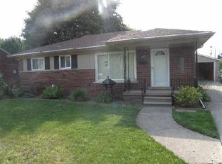929 Chippewa St, Mount Clemens, MI 48043