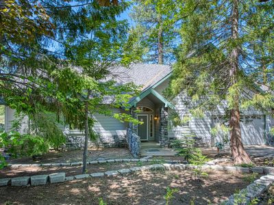 42010 Granite Ledge Ln, Shaver Lake, CA, 93664