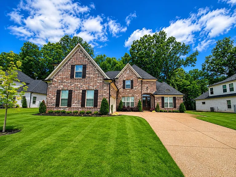 1157 Mountain Side Dr — Photo 1
