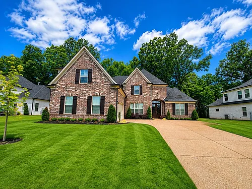 1157 Mountain Side Dr Photo 1