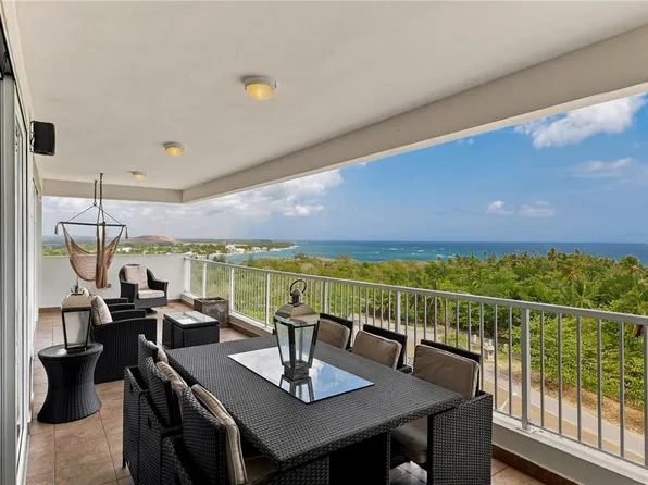 145 OLIVINE STREET #PH-571, VEGA ALTA, PR 00692