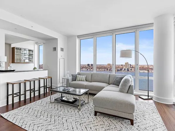 60 Riverside Blvd APT 3001, New York, NY 10069