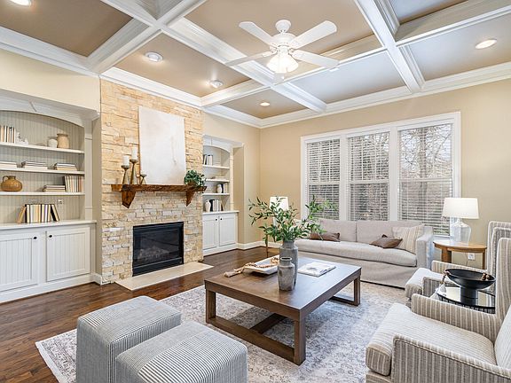 5th image of 3502 Yorkshire Dr