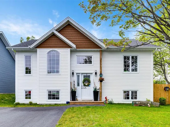 4 Tilleys Road, Conception Bay South, NL A1X3E5