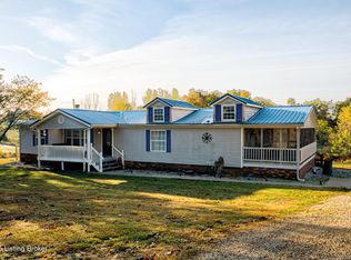 140 Woods Rd, Brandenburg, KY 40108