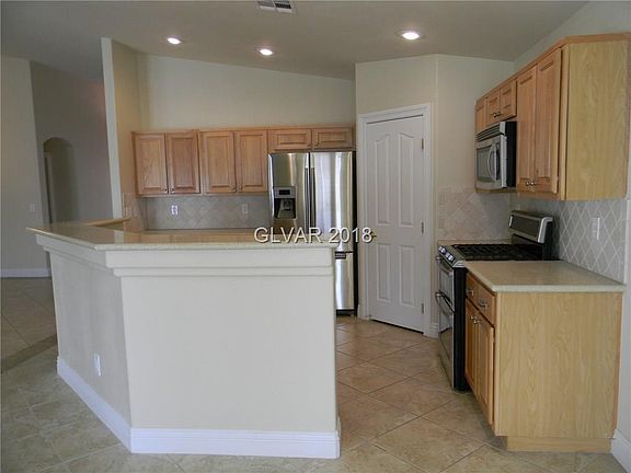 3rd image of 3409 Amish Ave #0