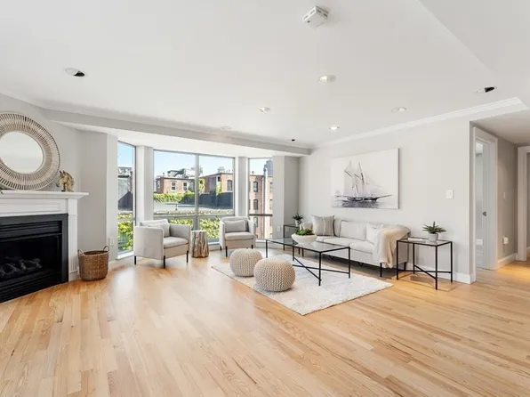 44 Prince St APT 503, Boston, MA 02113