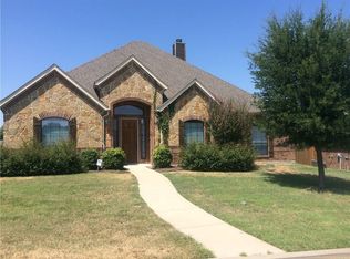 101 Valle Ct, Azle, TX 76020