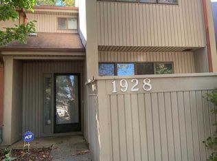 1928 Coppersmith Ter, Woodbridge, VA 22191