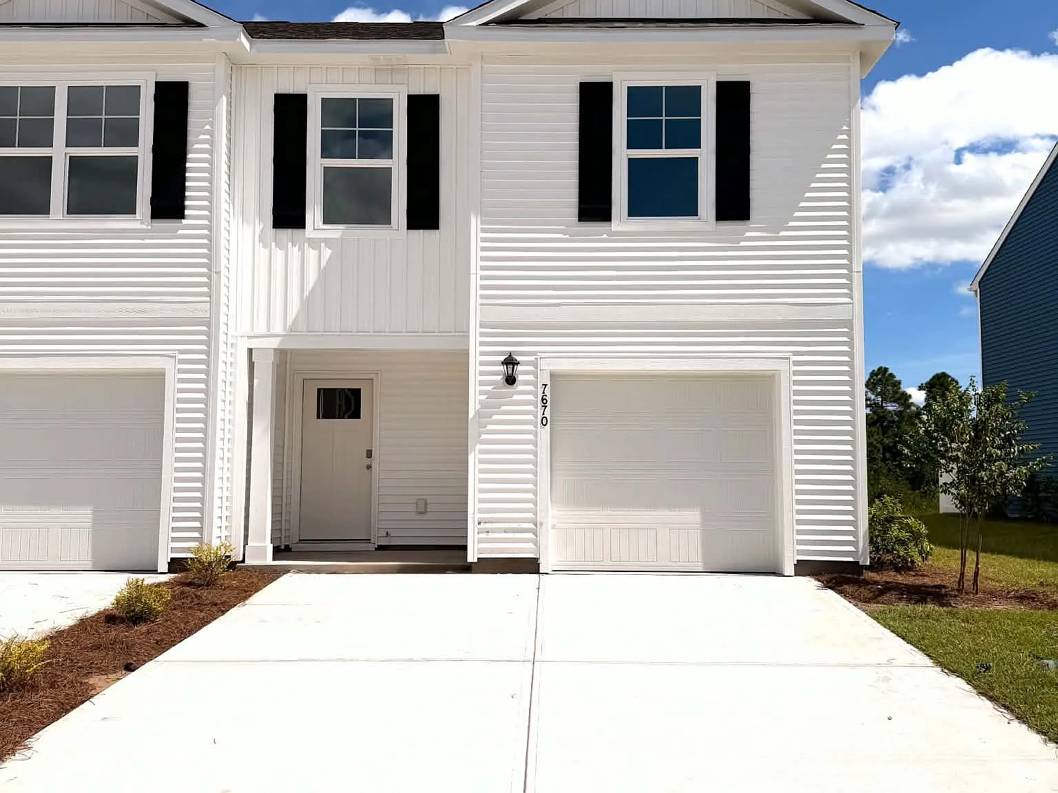 4 bed, 2.5 bath, 1555 sqft, $2,250 — Photo 1