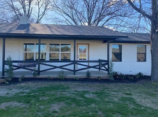 389 Clayton Rd, Cave Springs, AR 72718