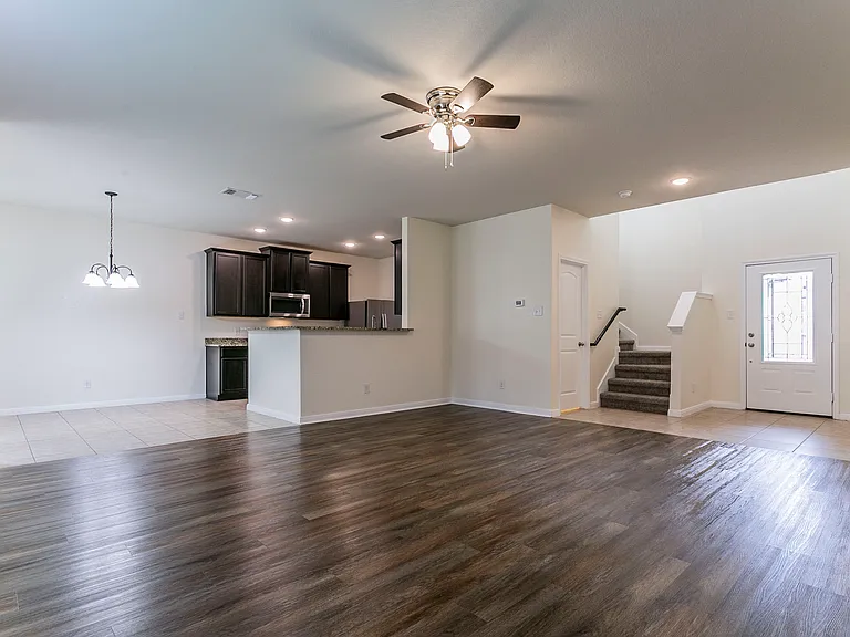 211 Azalea Way — Photo 30