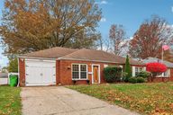 Sycamore Dr-S1311-001.jpg