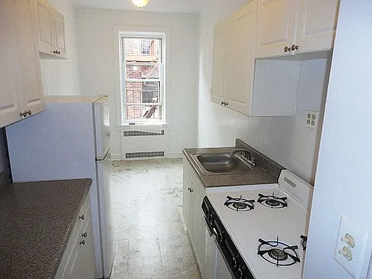 Rented by Madeleine Realty Ltd. | media 3