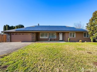 2142 Lewis River Rd, Woodland, WA 98674