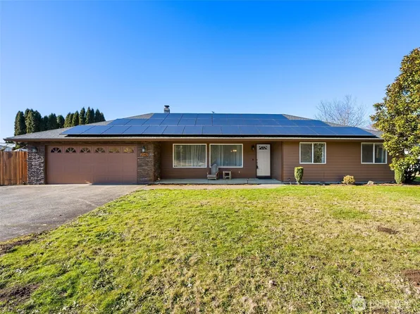 2142 Lewis River Road, Woodland, WA 98674