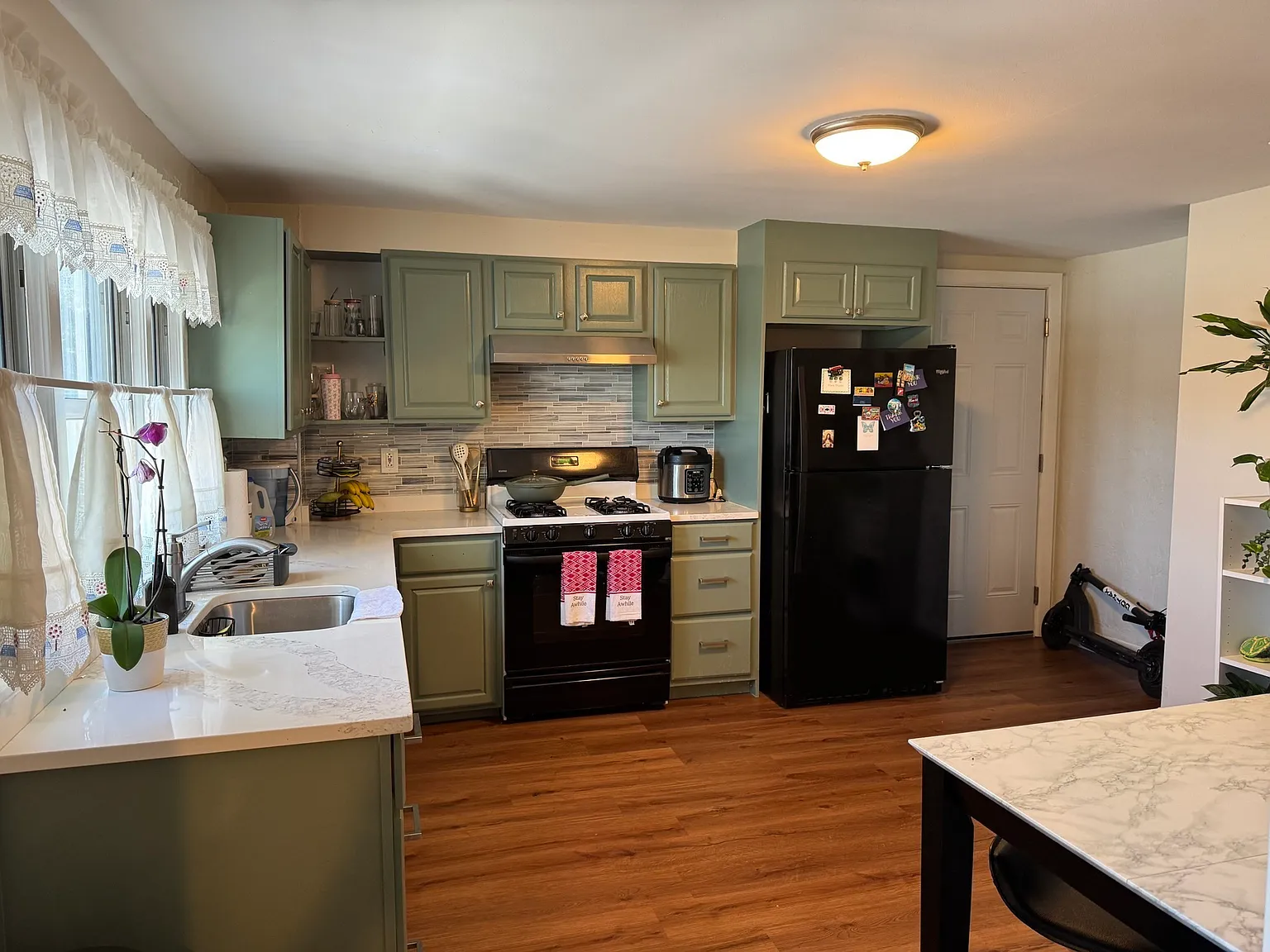 1 bed, 800 sqft, $2,300 — Photo 2