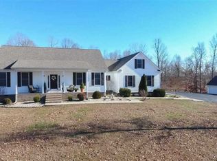 437 Cedar Ridge Rd, Grand Rivers, KY 42045