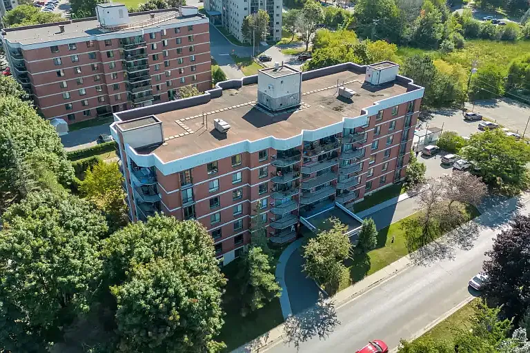 14 Greenview Dr #103 — Photo 2