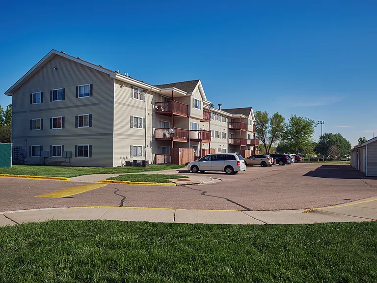Riverfront Apartments — Photo 3