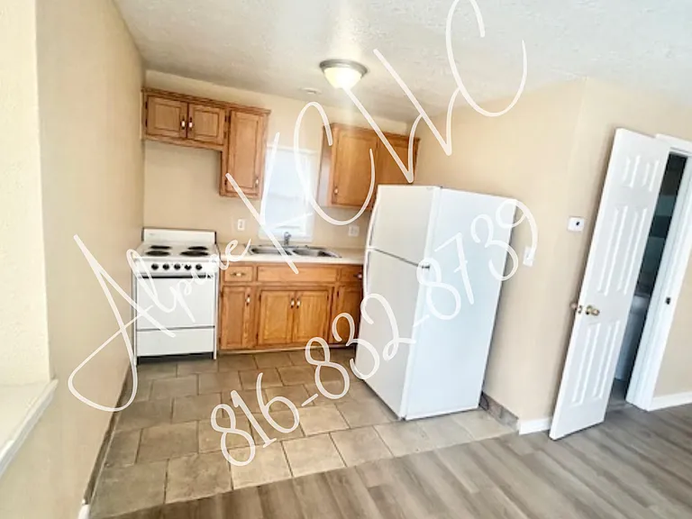 9801 E Kentucky Rd #H — Photo 2