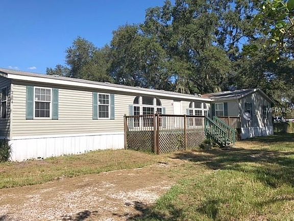 3rd image of 2104 Shoofly Ln
