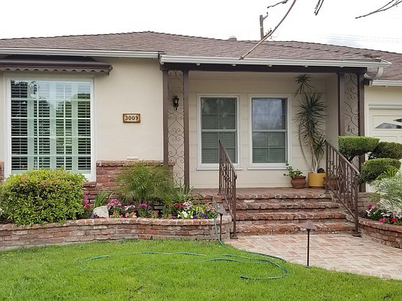 2nd image of 3009 S Beverly Dr