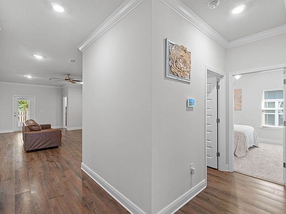 5th image of 371 Lightning Bug Ln