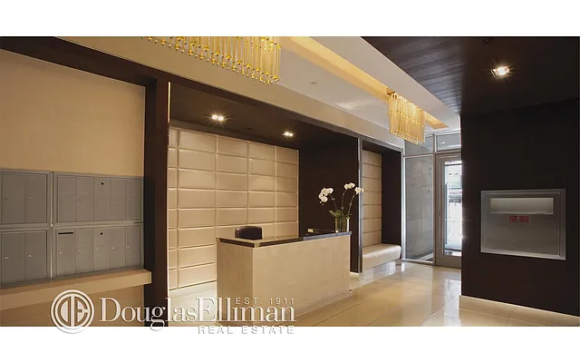 Sold by Douglas Elliman | media 20