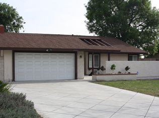 2220 N Villa Maria Rd, Claremont, CA 91711