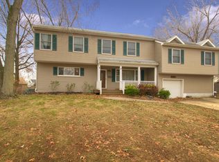 1464 Pawnee Rd, North Brunswick, NJ 08902